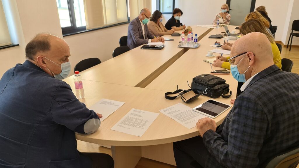 969C4C61 552E 44EA A05E ADC4C57C5F7B