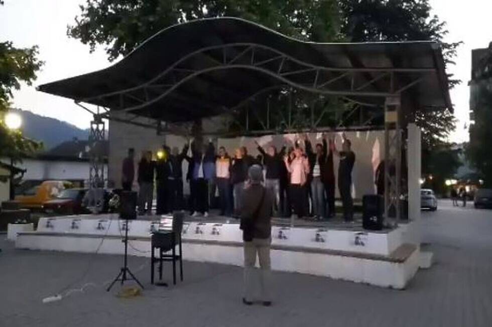 9EC45A2D 3A23 4438 AD57 7CA17D1B2167