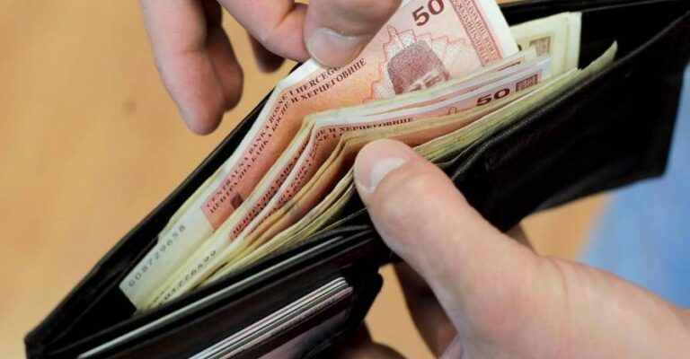 Znate li koliko svakog mjeseca od plate dajete za penziono?