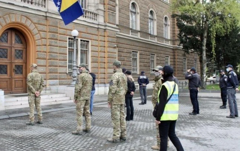 Manjim platama ruše institucije BiH