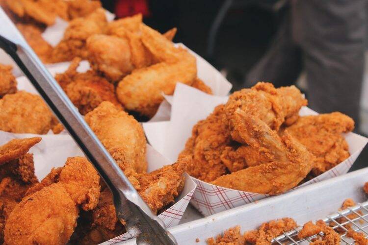 fried chicken 690039 1920 1536x1024 1 750x500 1