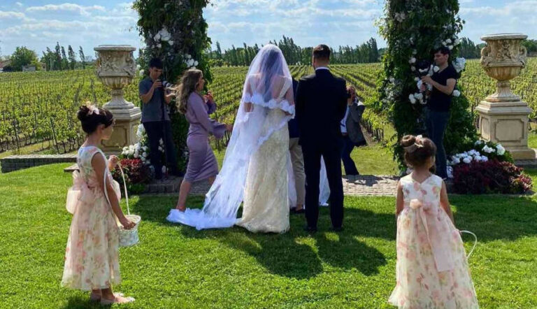 Oženio se unuk Šabana Šaulića: Mlada sve ostavila bez daha