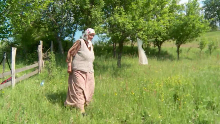 Nana Nezira u genocidu u Srebrenici izgubila tri sina: Ovo je samo nazor život