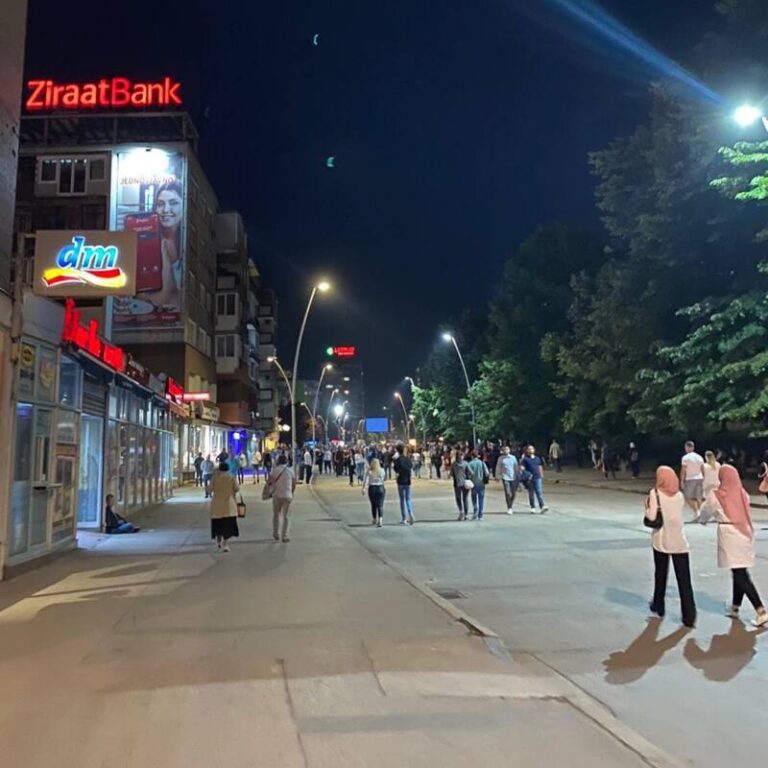 Karamehić objasnio koju je vakcinu najbolje primiti, a poslao je i poruku onima koji se ne žele vakcinisati