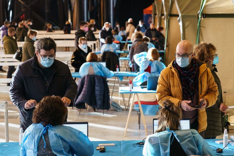 000 926299 750x500 1