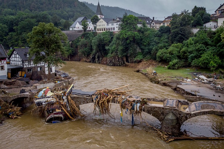 B540DB6D 47C1 4ACA 93CB 412EDA4952BF