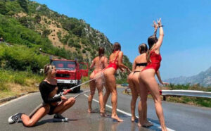 BB32ACEE 6CD7 4F76 93EB 875F115DA839