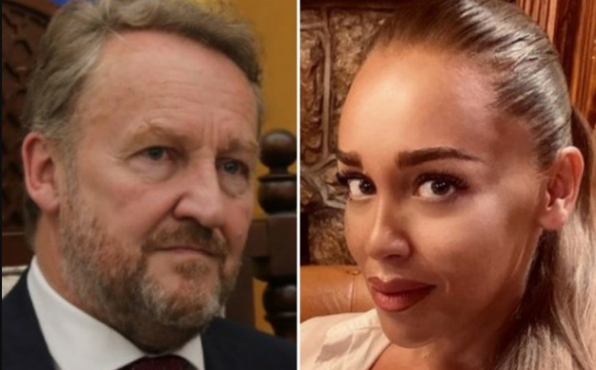 C64315E7 8F5E 46C1 8F70 AEF9E0B92DD8