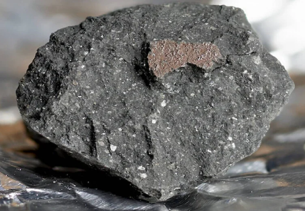Meteorit koji je pao u Veliku Britaniju star je 4,5 milijardi godina