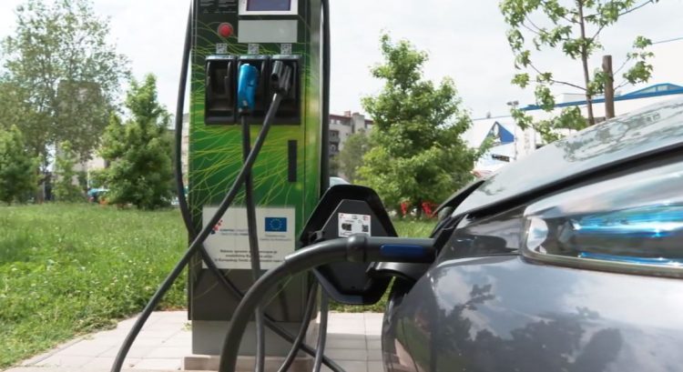 elektricni auto 750x409 1