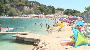 plaza 249749 725x408 1