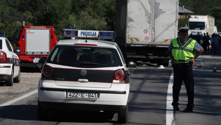 Na području ZDK dvanaest nesreća, tri osobe povrijeđene