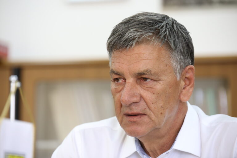 Kasumović: Vlada ZDK zadužuje građane za finansiranje svojih prljavih političkih kampanja