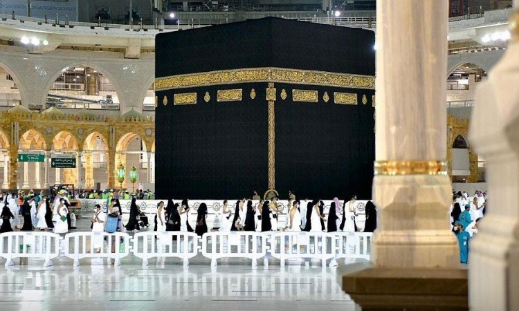 1629279675 Umra Kaba SPA