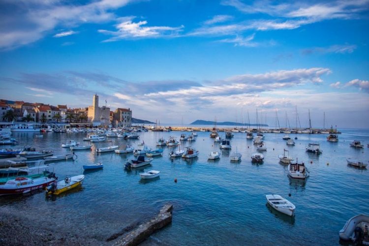 1629922660 1629920969 PXL 250721 33827204 900x601 750x501 1