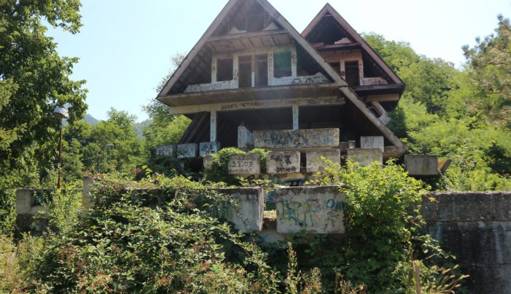 249AF823 5281 4243 8FED 40A17202B3D3