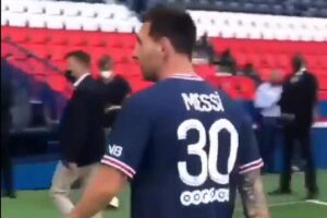 2D4F4B53 7DCD 4747 B955 5AA5C3C5BDBA