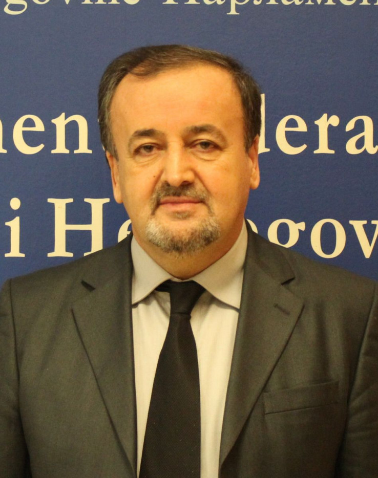 61242644 45FC 476F A9FE 8E76C42CA67E