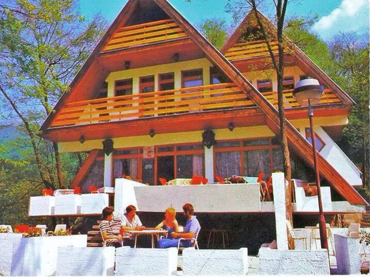 7876D416 7BAD 4355 B507 3B5DA8D8D54B