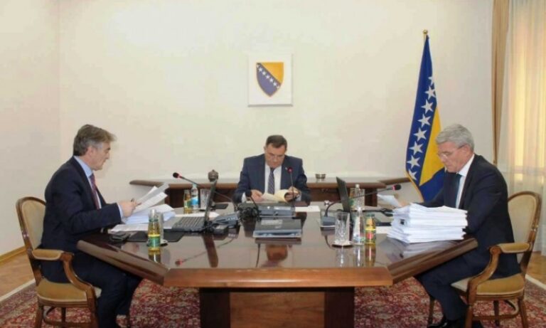 Predsjedništvo BiH: Za popravku auta 22.600 KM, savjetnicima otpremnine pa ih opet zaposlili