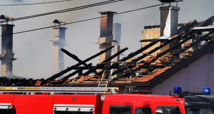 A9DB7E94 91B0 4AF2 A665 D5A5CCAF30AD