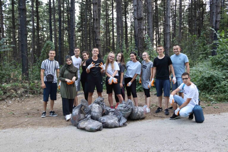 Članovi NVO 3P napravili akciju čišćenja MZ Radakovo i MZ Brist