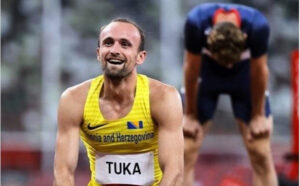 B3219F9E 1C5B 4391 BEE3 6AE587073958