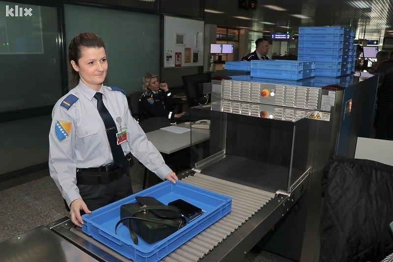 BB75BA9C C5BB 43A4 ACC2 0CEF4FCEA6E9