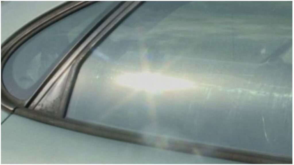 Beba preminula jer ju je majka ostavila u vrucem automobilu osam sati