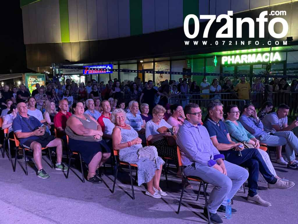 E907E881 6519 4F56 98B4 3D610B3DA016