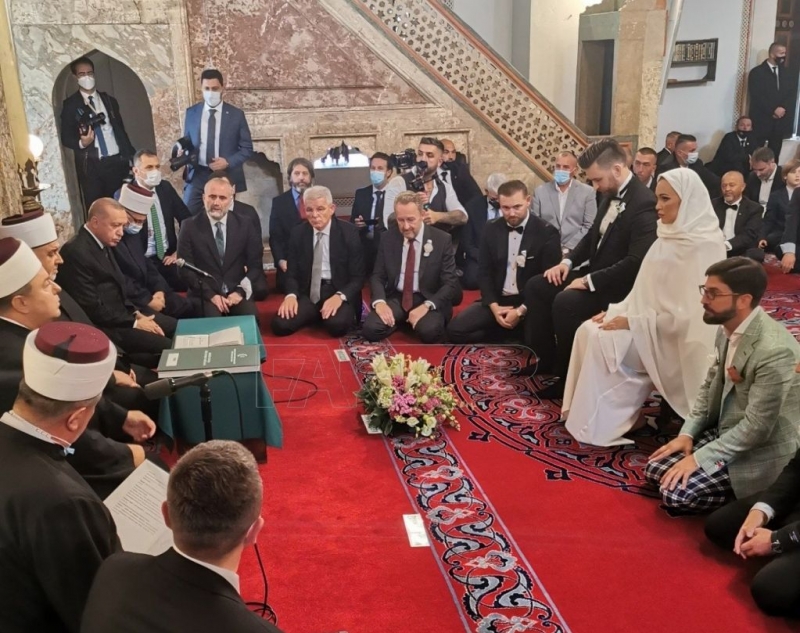 F781C3CD 4F17 453F BA9B EDA2571A8EE5