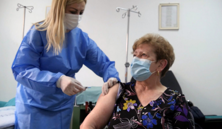 Epidemiolozi upozoravaju: Nakon ljeta – vraća se korona