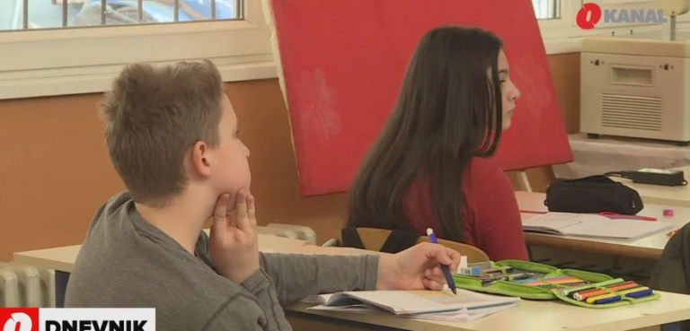 Učenici se raduju školskim klupama: Uzbuđen sam da upoznam nove prijatelje, nove profesore