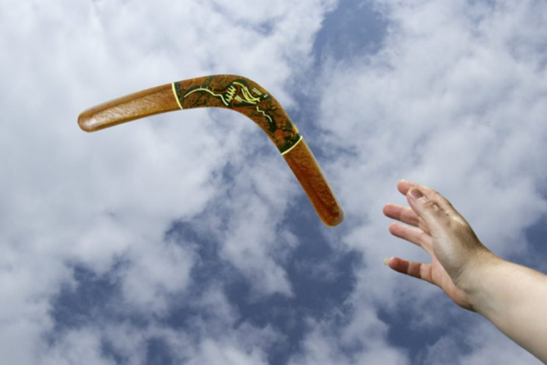 Zanimljiva fizika: Zbog čega se bumerang vraća?