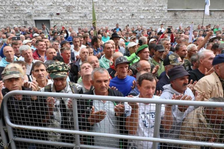 Mušić: Ispravili smo nepravdu prema borcima kod penzionisanja; Adžem: Ispoštovan amanet Bukvarevića