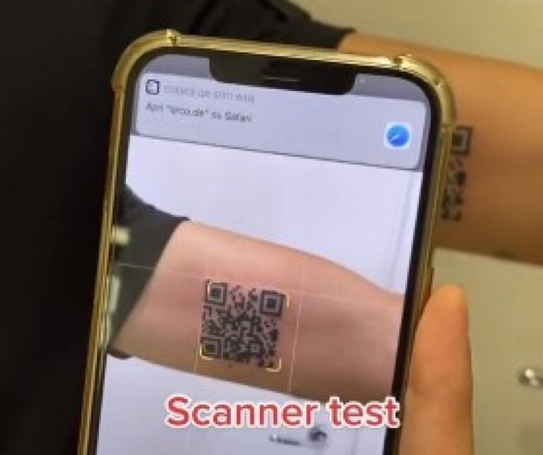 Postaje li ovo novi trend: Istetovirao COVID potvrdu na ruci