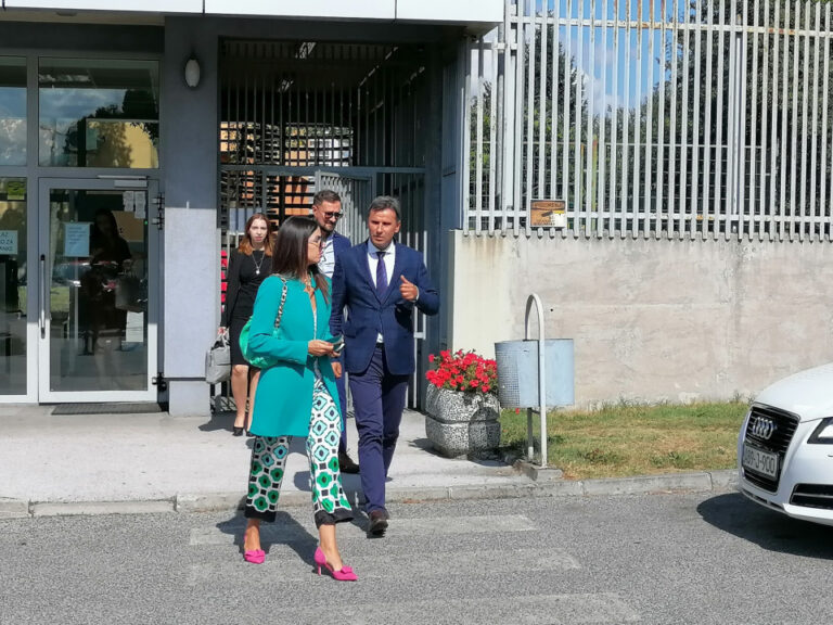 Poruke raskrinkavaju kriminalnu hobotnicu: Svjedok Kreštalica izjavio, “Hodžić mi je rekao da će se za dozvolu za uvoz respiratora pobrinuti premijer”