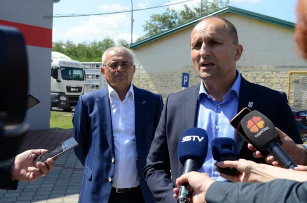 hrvatska zdenko pusic kamioni aug28