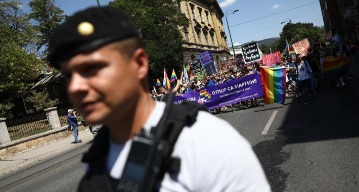 policija povorka ponosa