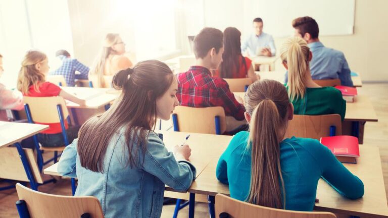 Začarani krug: Mladi u BiH se školuju za rad vani, a nadležni sporo reaguju