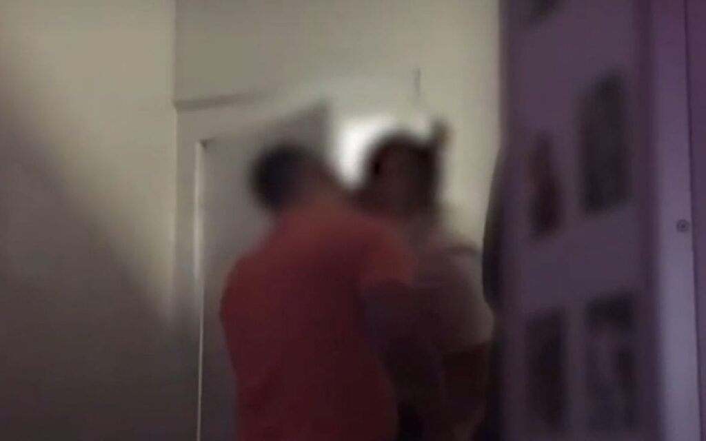 zatvorenik zatvorenica snimak prtscr