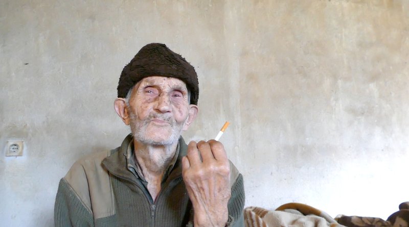 1 4 MP4 00 07 04 26 Still001