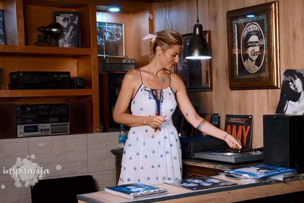 1632596965 naida 1200x800 1