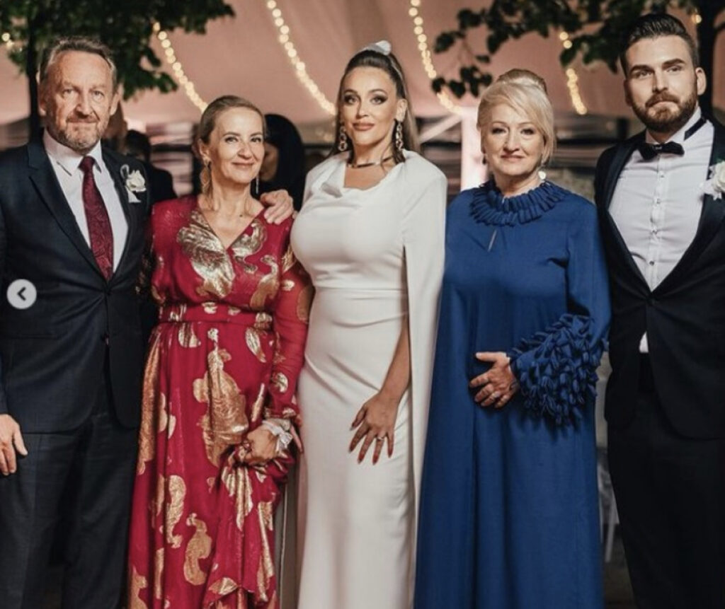 30C81317 A181 4F43 831B 3DE6DC30B1EA