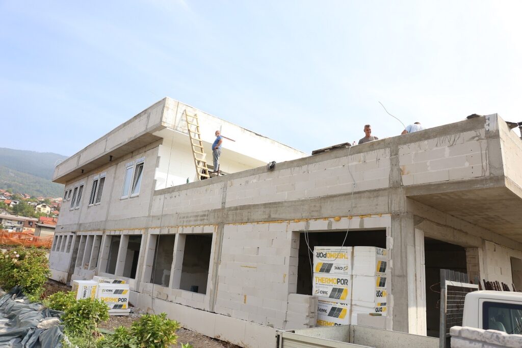 49008A62 9A56 499F A09A 87A2E28343AB