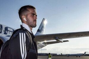 56231623 4A34 4718 8F54 835E5131E3C3