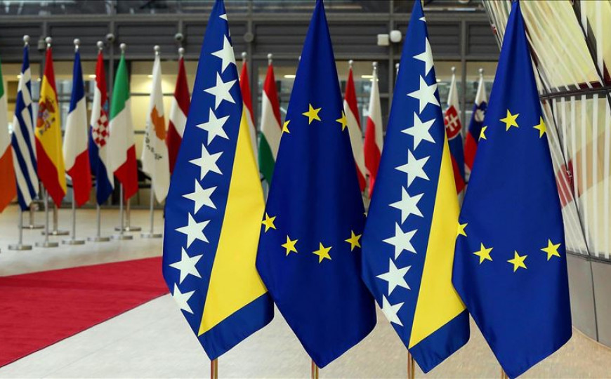 2D8920E5 CC11 4088 91CD 54F9F3E2A530