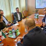 EAF61441 C864 4356 8E76 E7AAC165AD7B