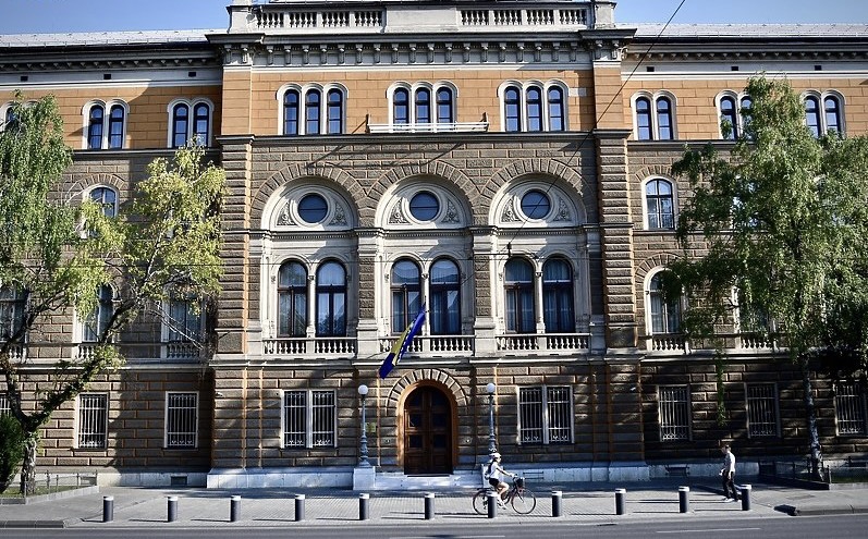 F7A0122F 39A8 4152 A7C6 E96D5D1DC35A