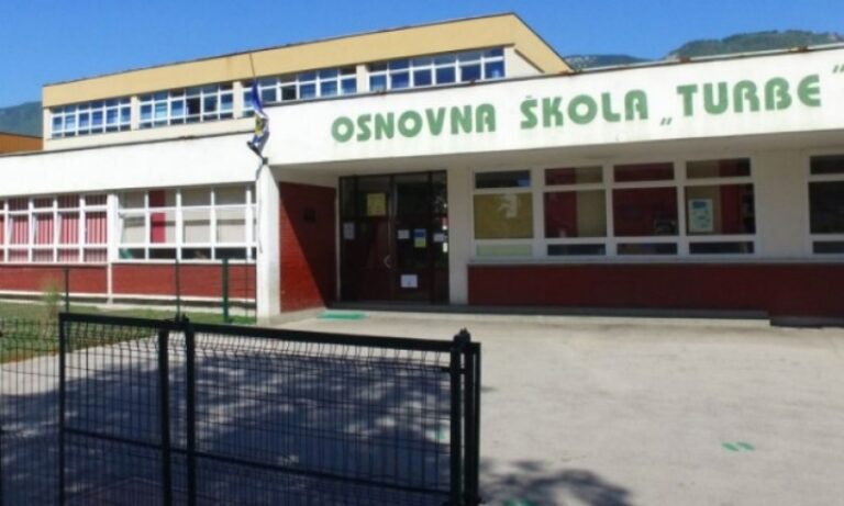 Nakon pogibije učenika: Građani peticijom traže smjenu odgovornih, školska dvorana bez učenika